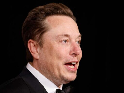 Attacco a Elon Musk